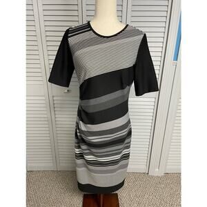 Roz & Ali short sleeve black white gray striped dress women's size 10